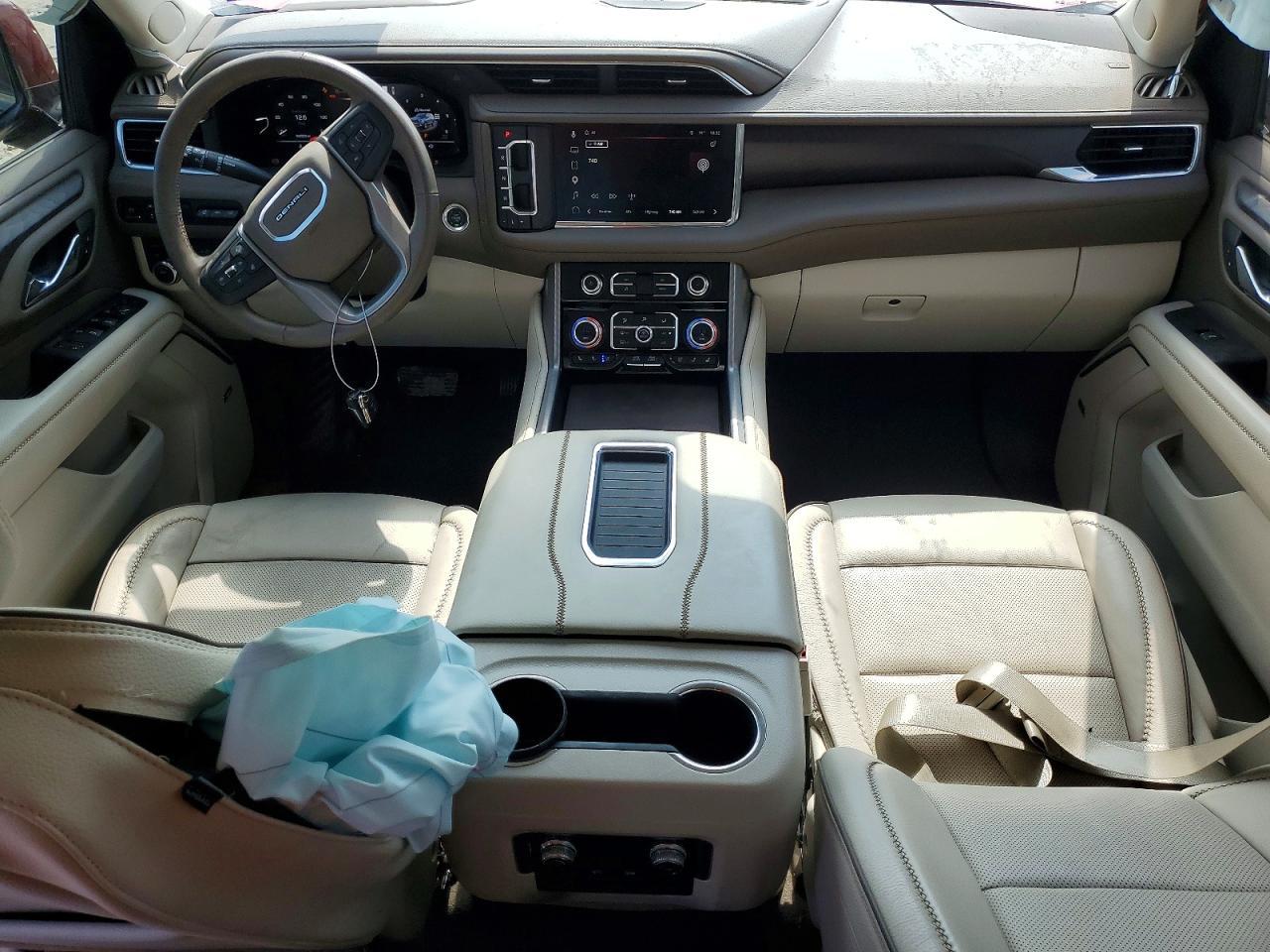 2023 GMC Yukon Denali - zdjęcie 8