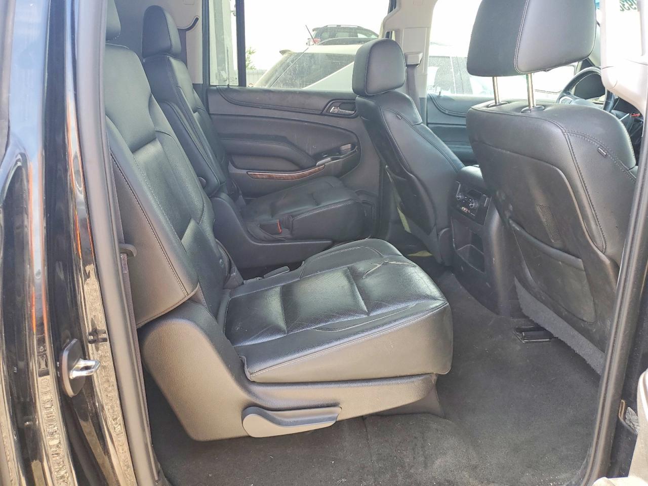 2016 Chevrolet Suburban K1500 Ltz - zdjęcie 11