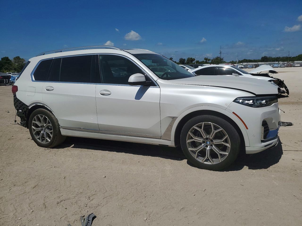 2020 BMW X7 xDrive40I - zdjęcie 4