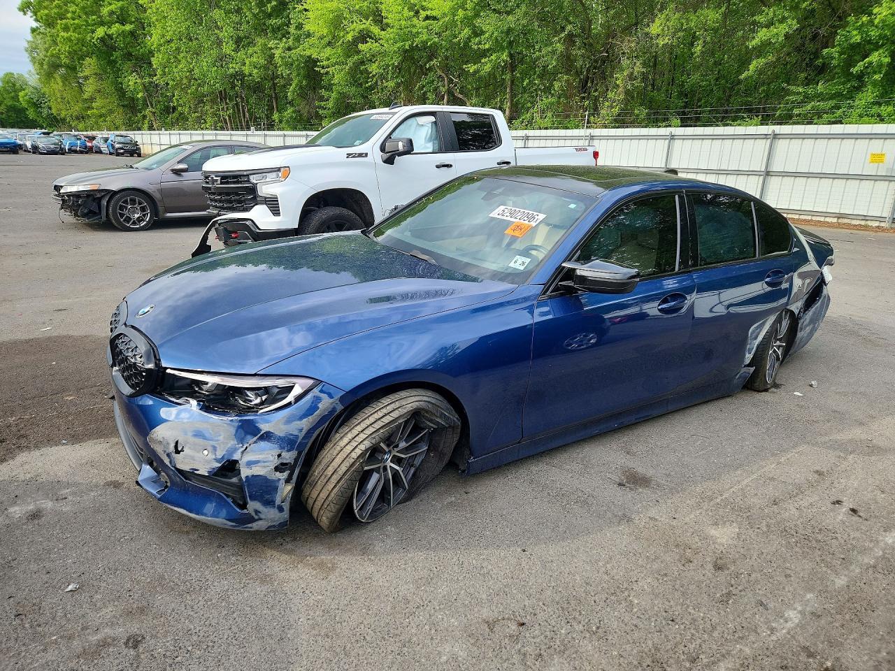 BMW Seria 3 - zdjęcie 1