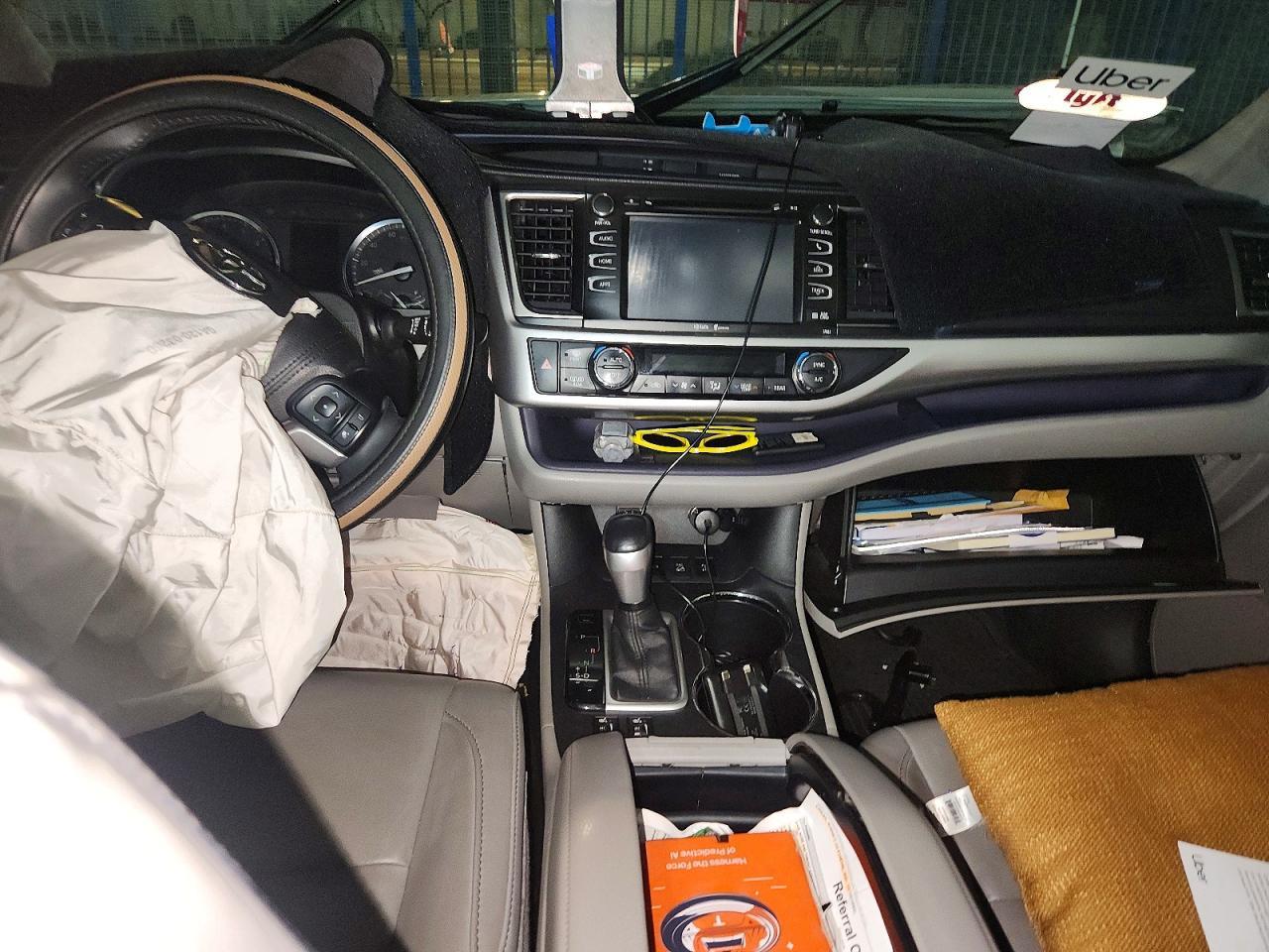 2015 Toyota Highlander Base - zdjęcie 8