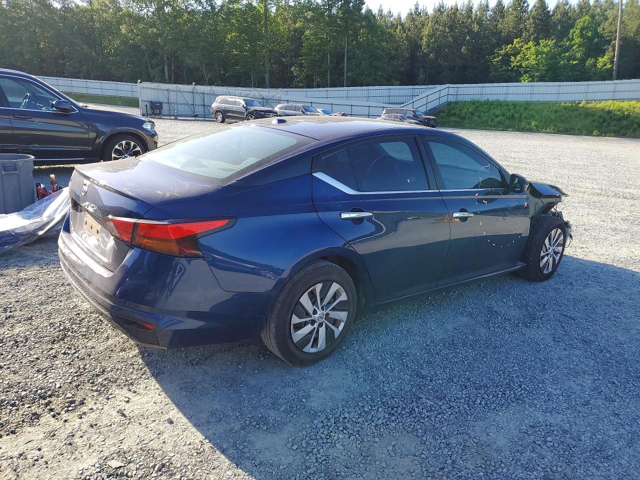 2020 Nissan Altima S - zdjęcie 3