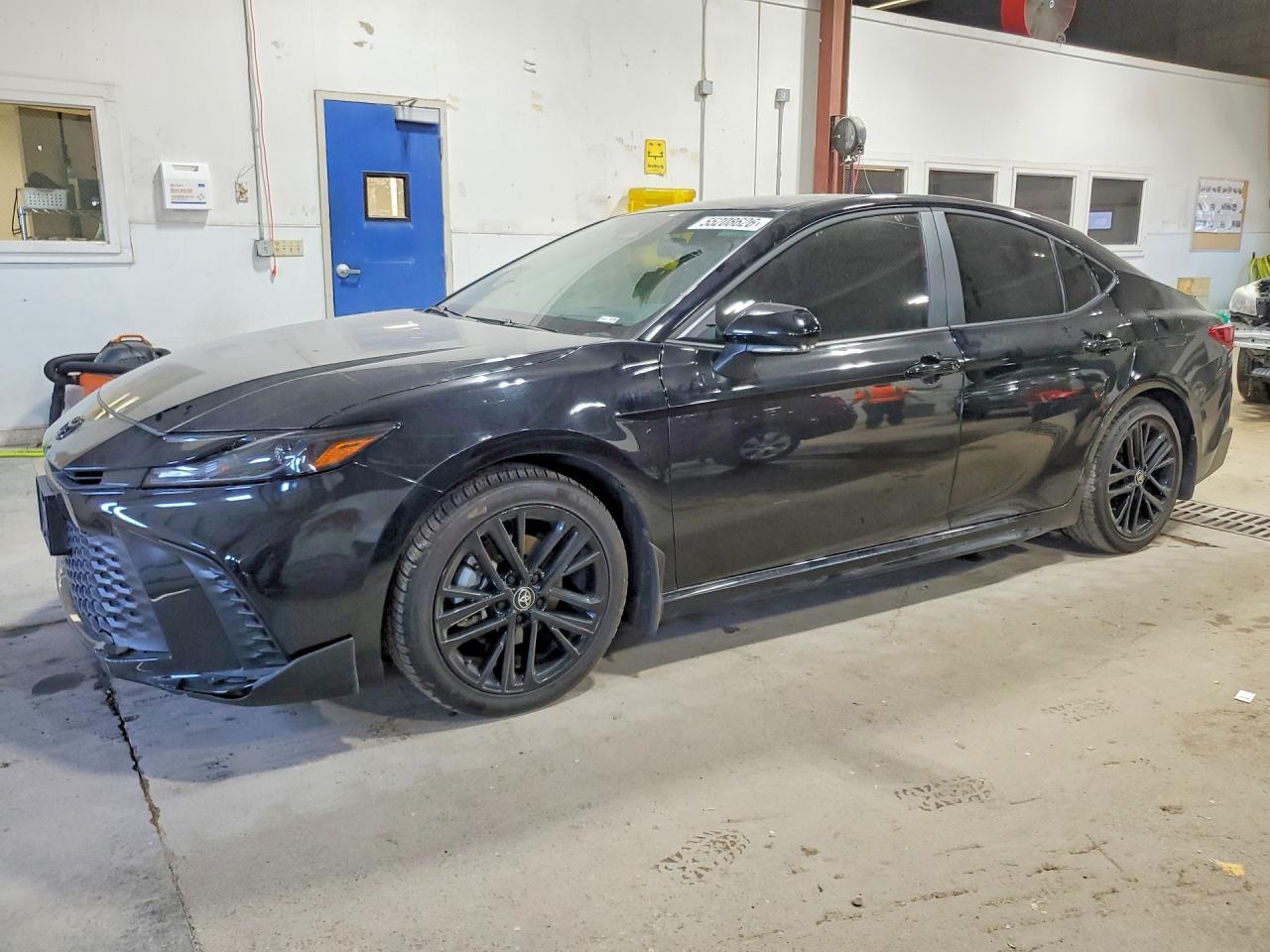 2026 Toyota Camry Se - zdjęcie główne