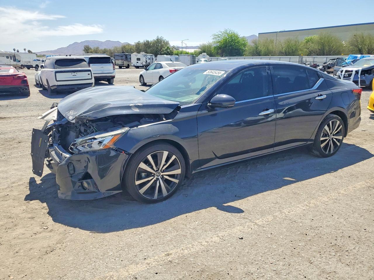 2021 Nissan Altima Platinum - zdjęcie główne