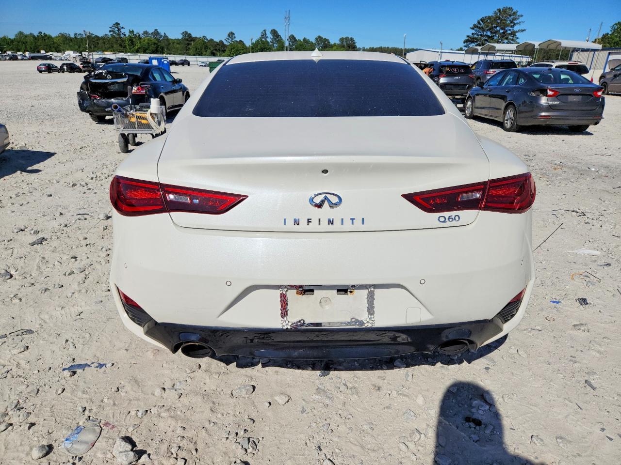 2017 Infiniti Q60 Premium - zdjęcie 6