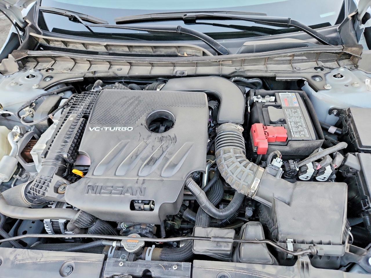 2024 Nissan Altima Sr - zdjęcie 12