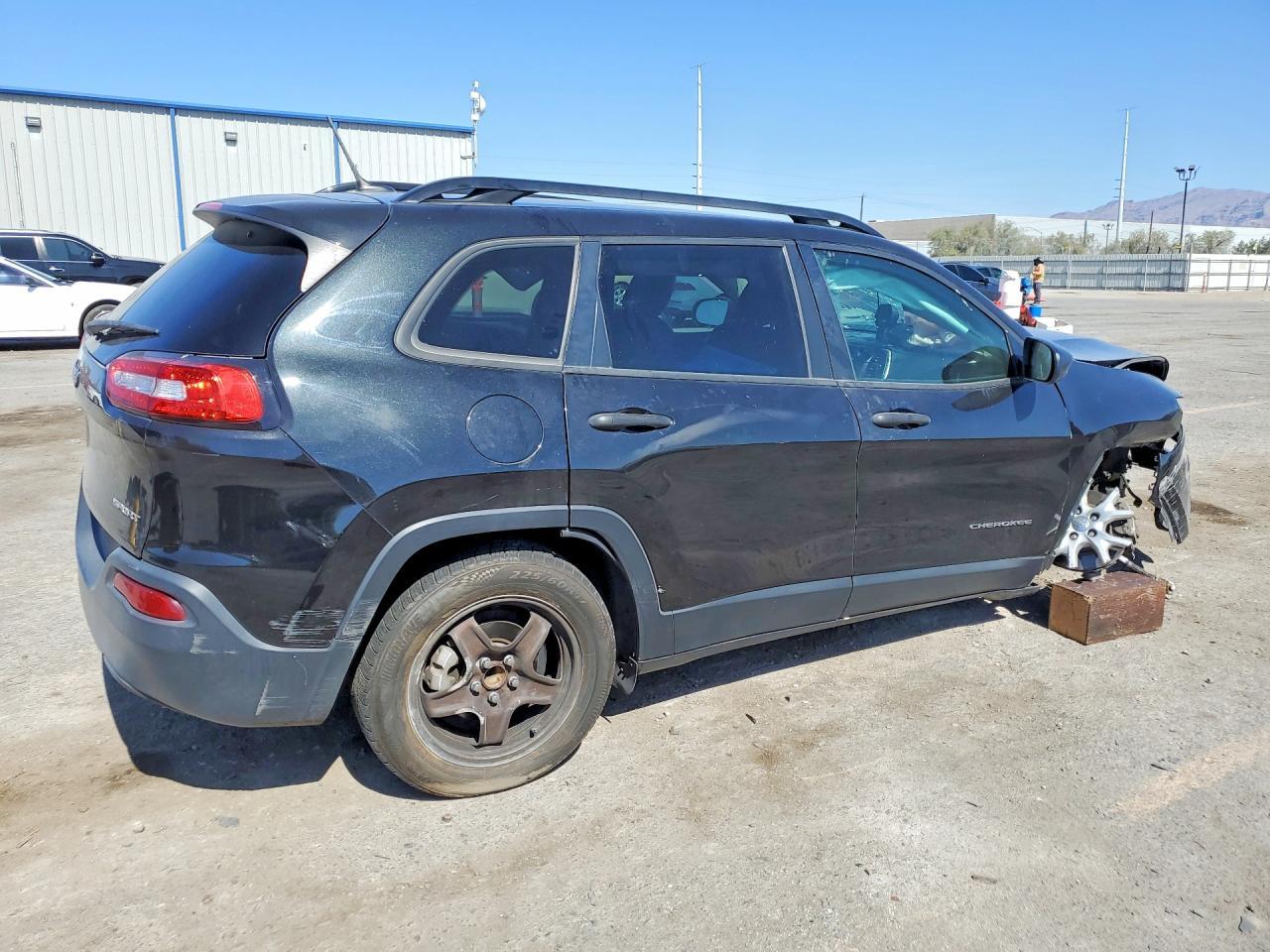 2015 Jeep Cherokee Sport - zdjęcie 3