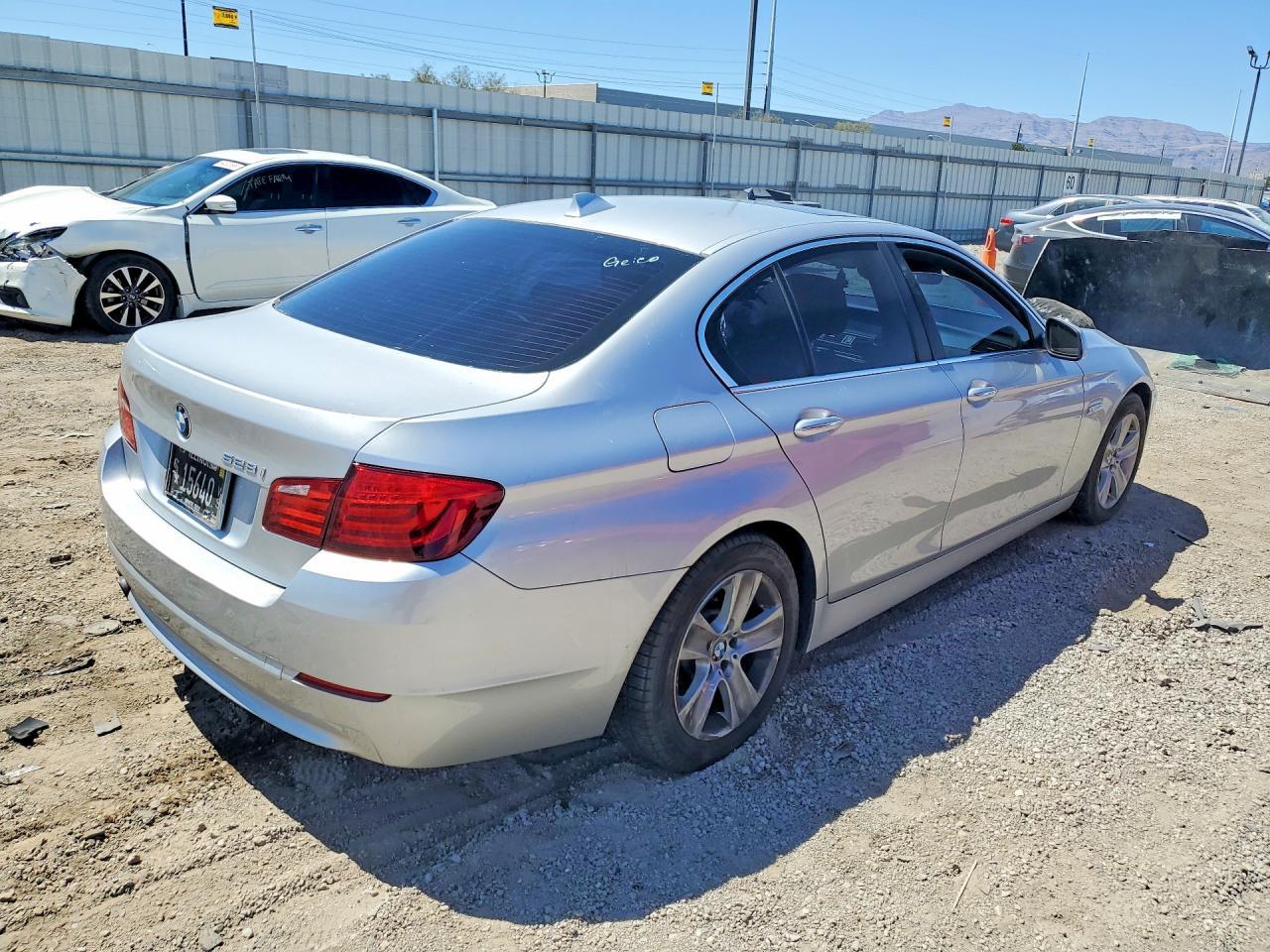 BMW Seria 5 - zdjęcie 3
