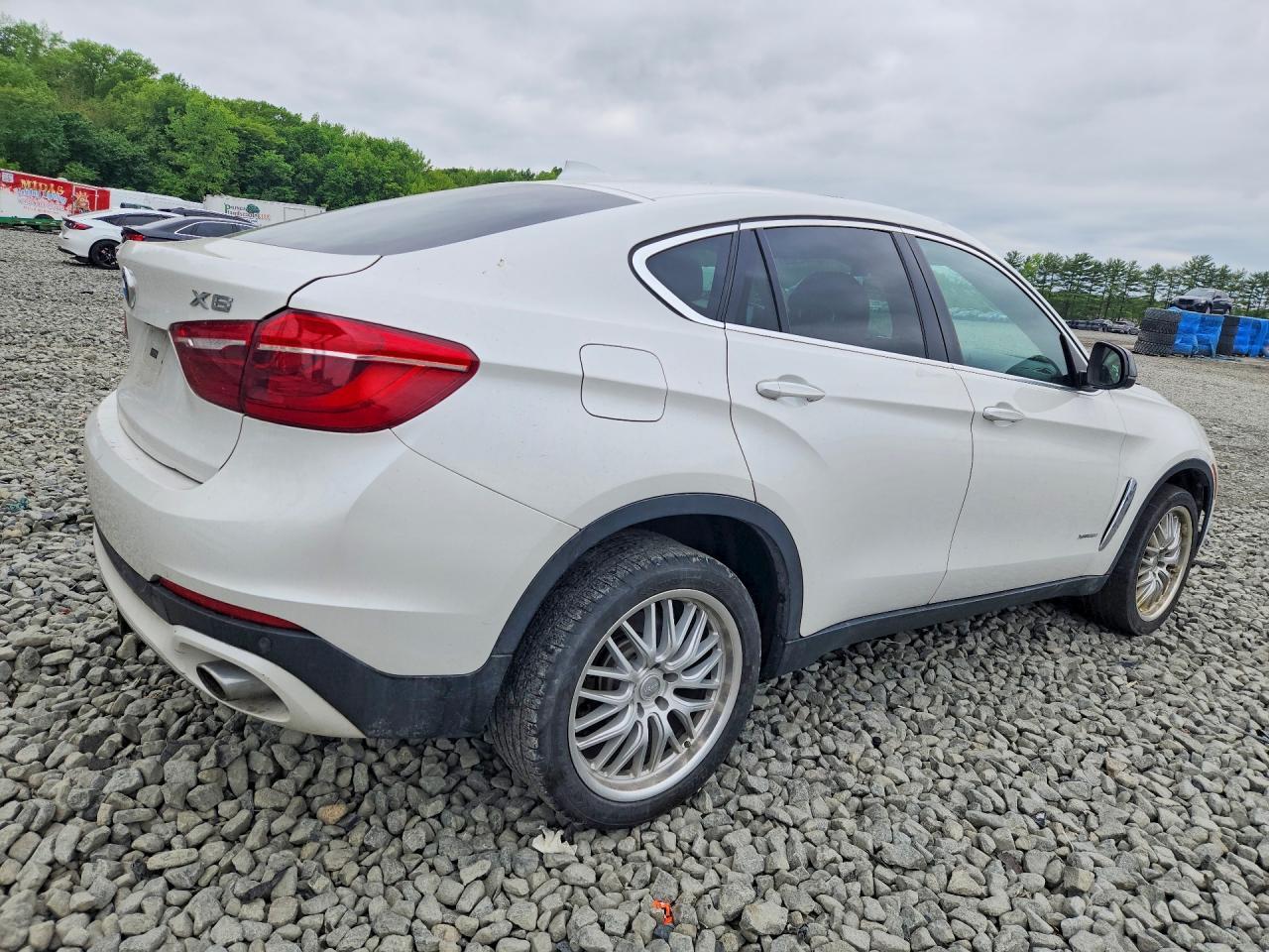 2015 BMW X6 xDrive35I - zdjęcie 3
