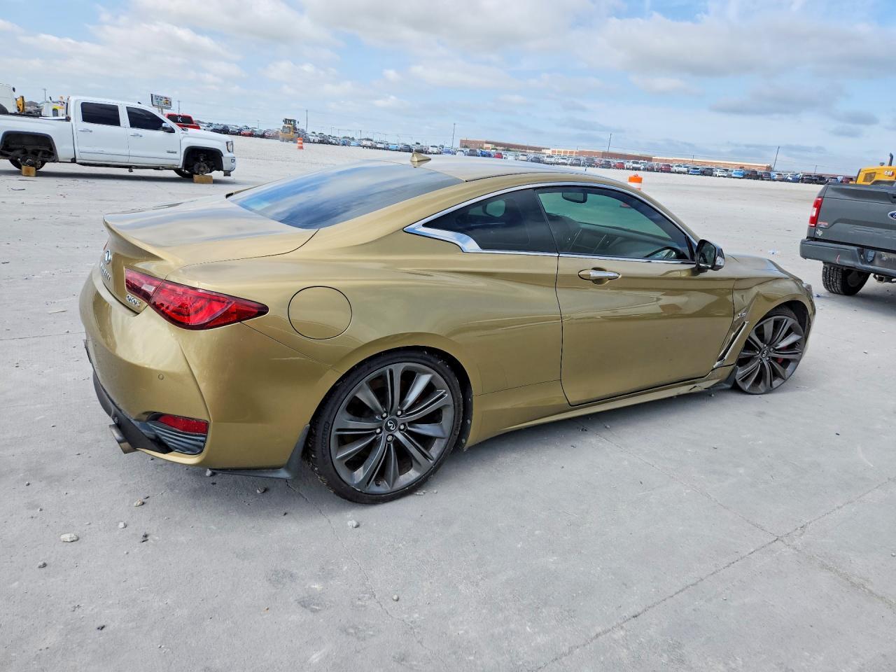 2019 Infiniti Q60 Red Sport 400 - zdjęcie 3