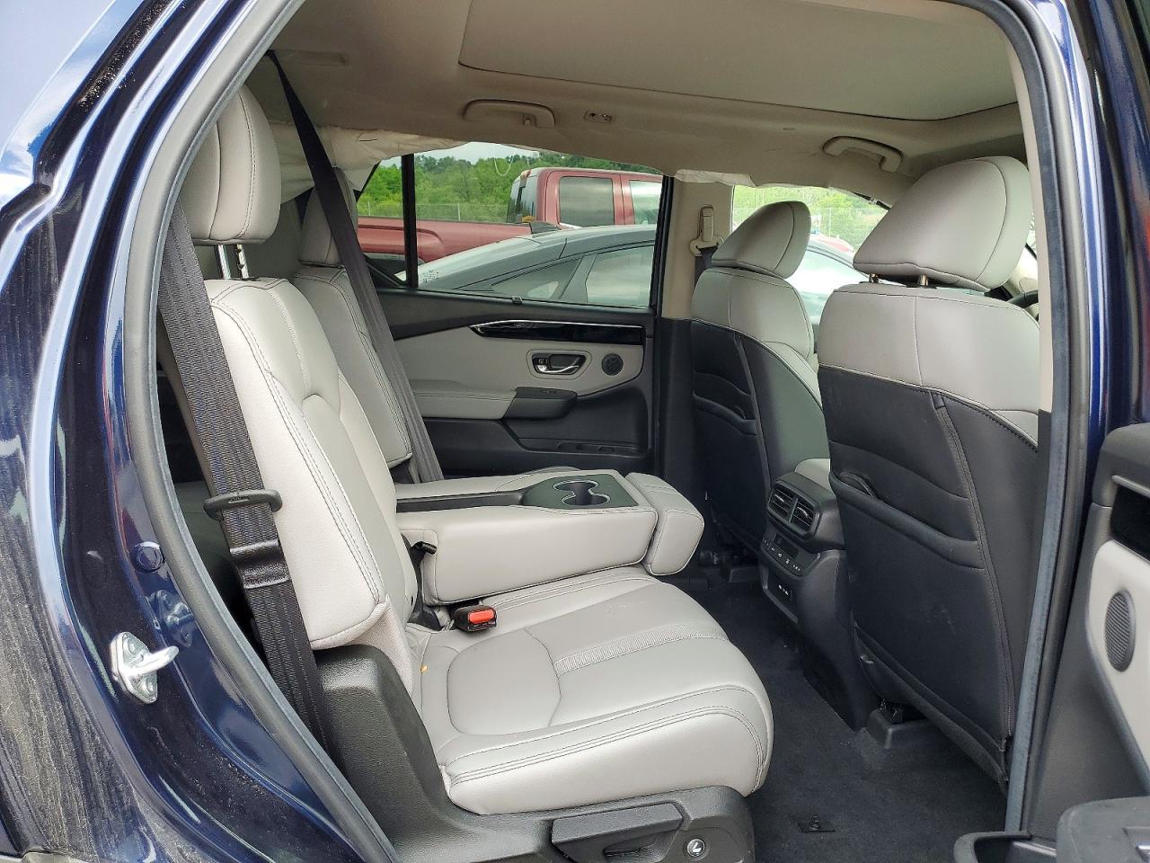 2025 Honda Pilot Touring - zdjęcie 11