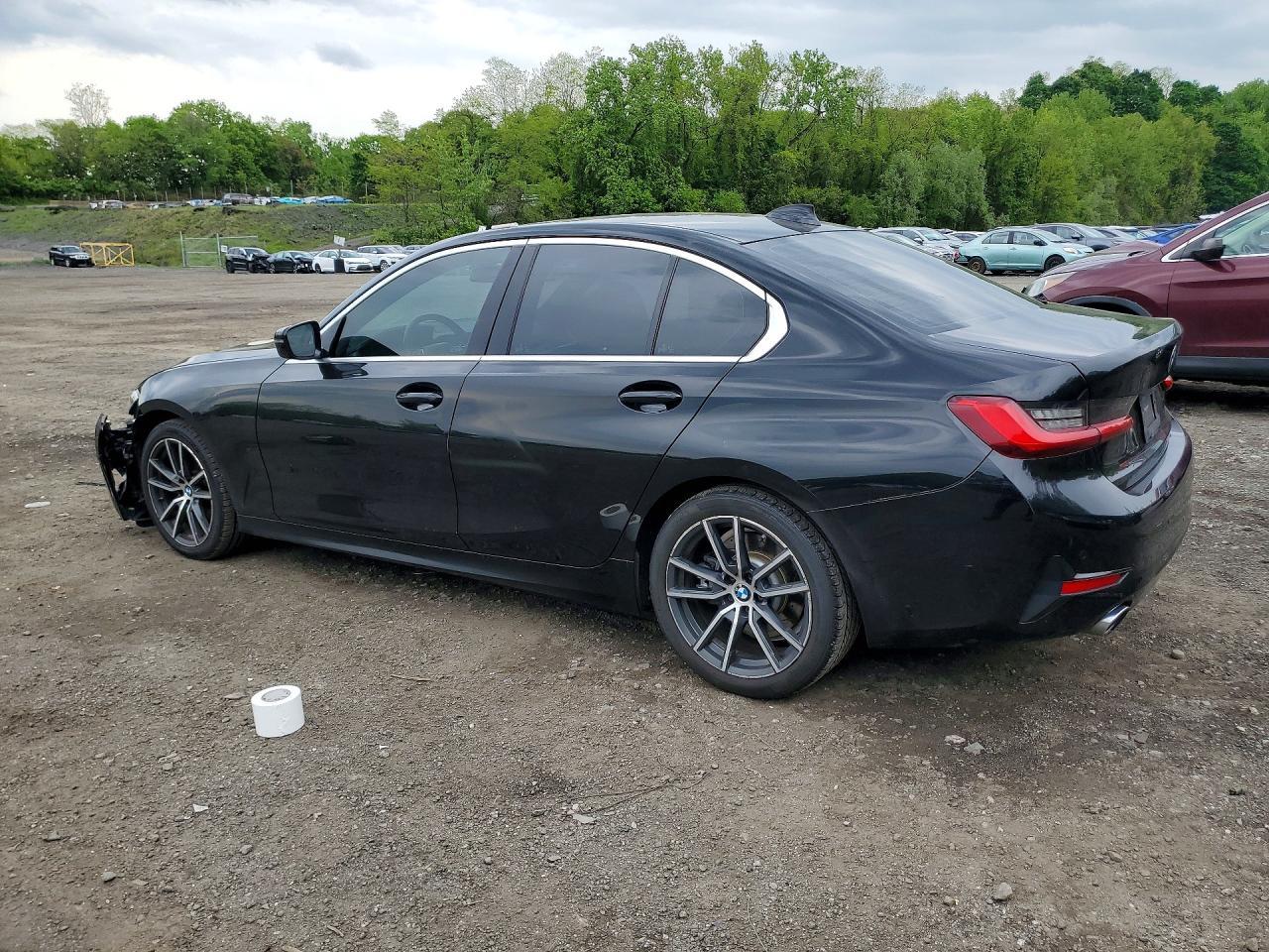 2020 BMW 330I - zdjęcie 2