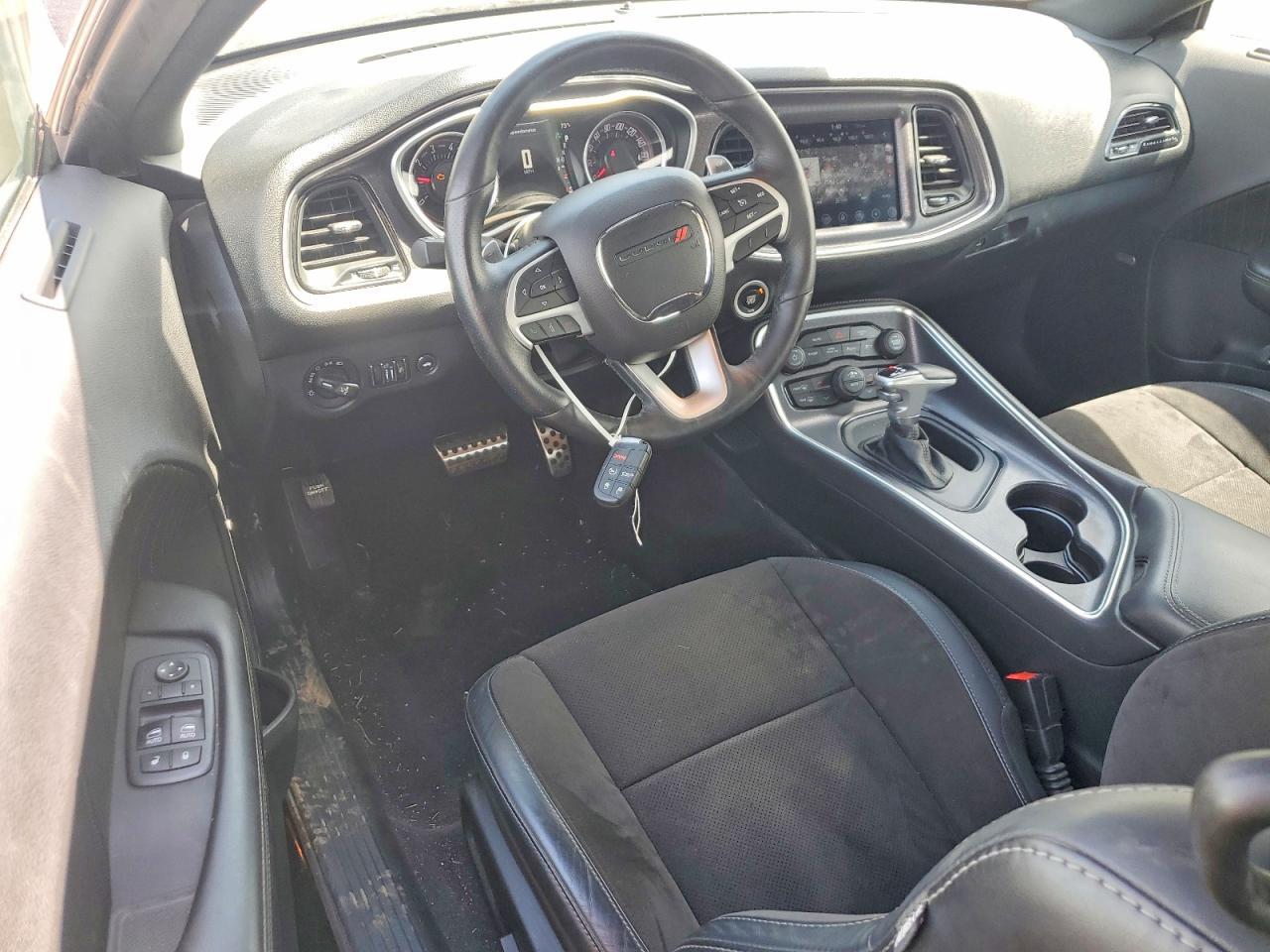2017 Dodge Challenger R - zdjęcie 8