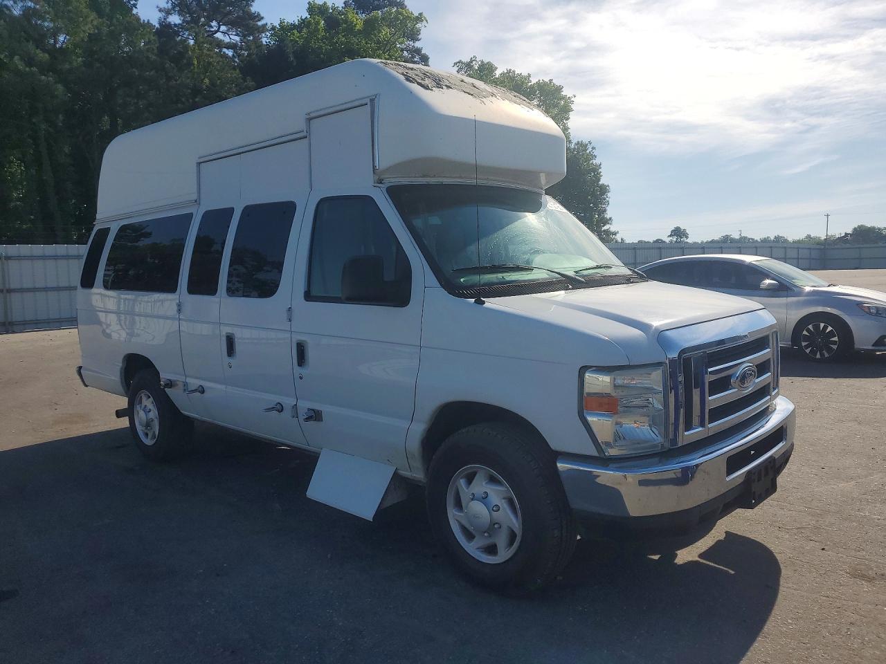 2014 Ford Econoline E350 Super Duty Van - zdjęcie 4