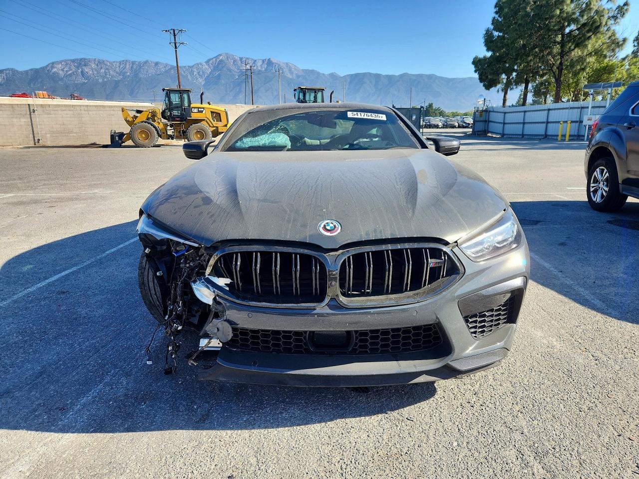 2023 BMW M8 - zdjęcie 5