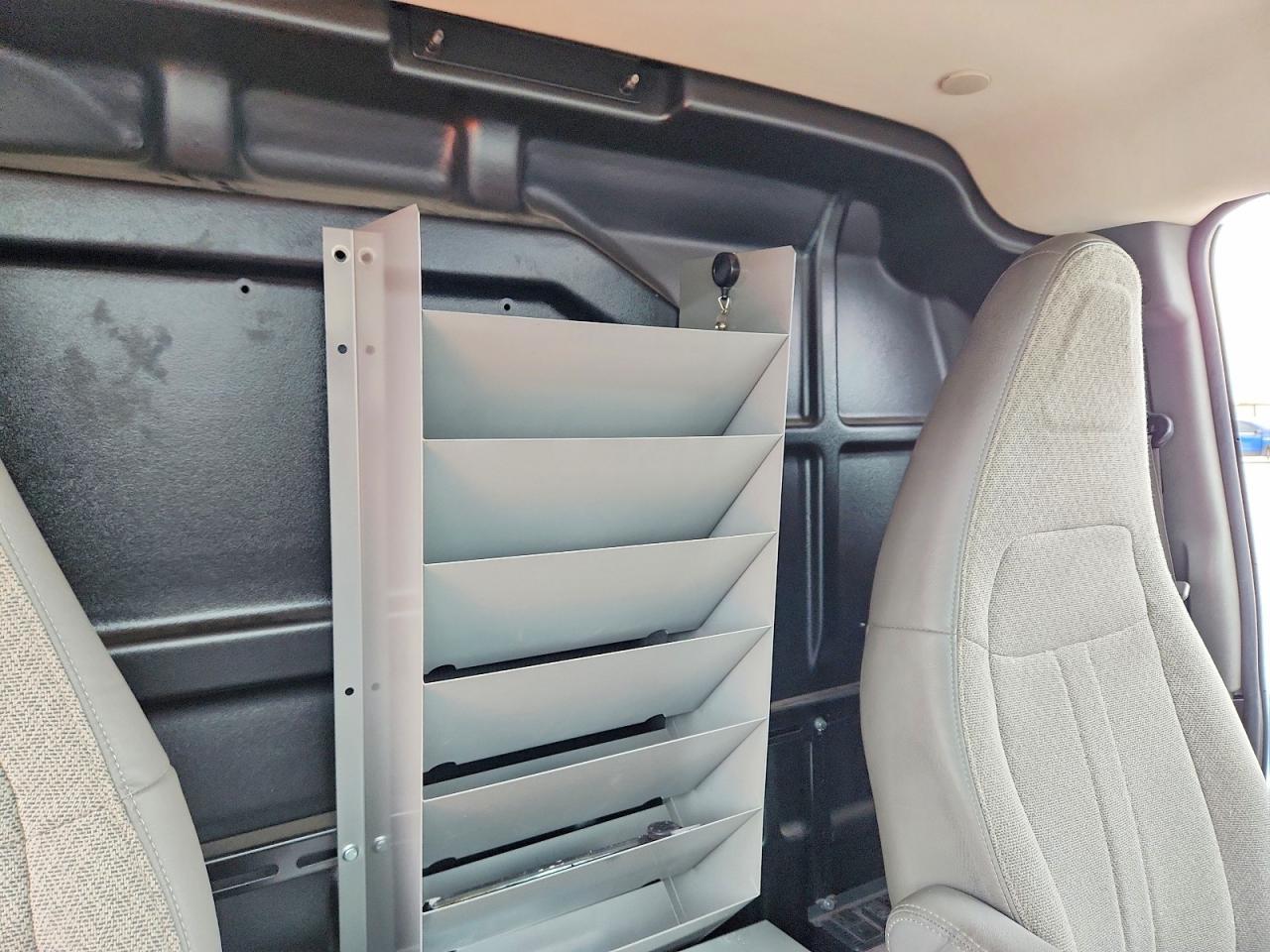 2019 Chevrolet Express G3500 - zdjęcie 10
