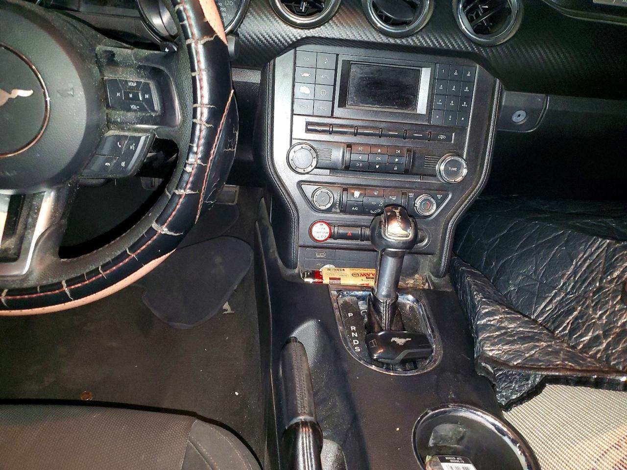 2015 Ford Mustang V6 Coupe - zdjęcie 8