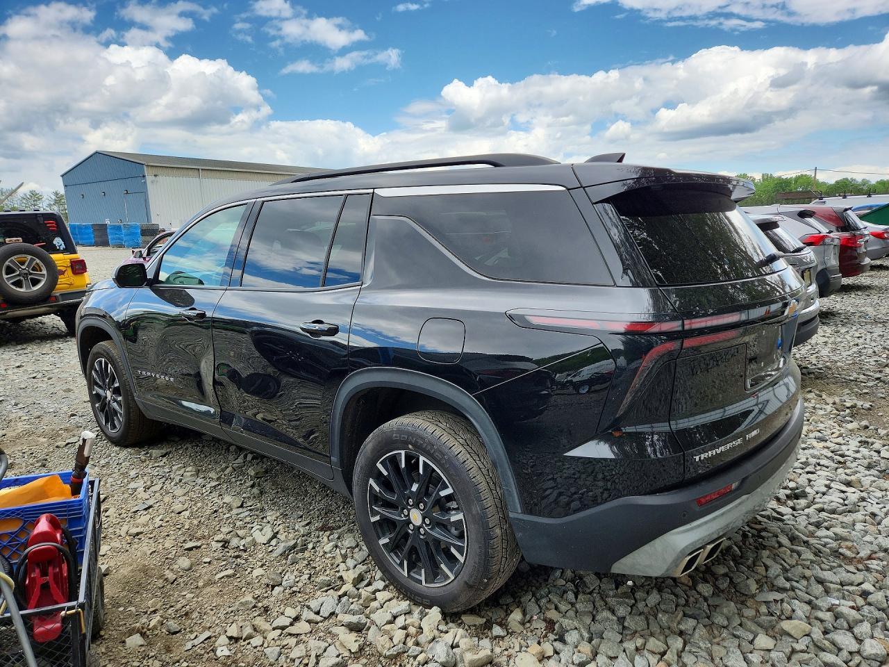 2025 Chevrolet Traverse Lt - zdjęcie 2