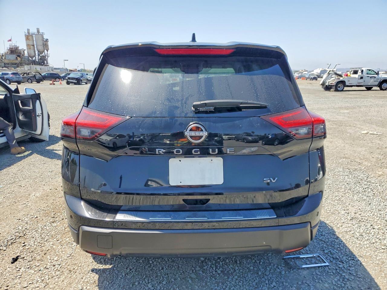 2024 Nissan Rogue Sv - zdjęcie 6