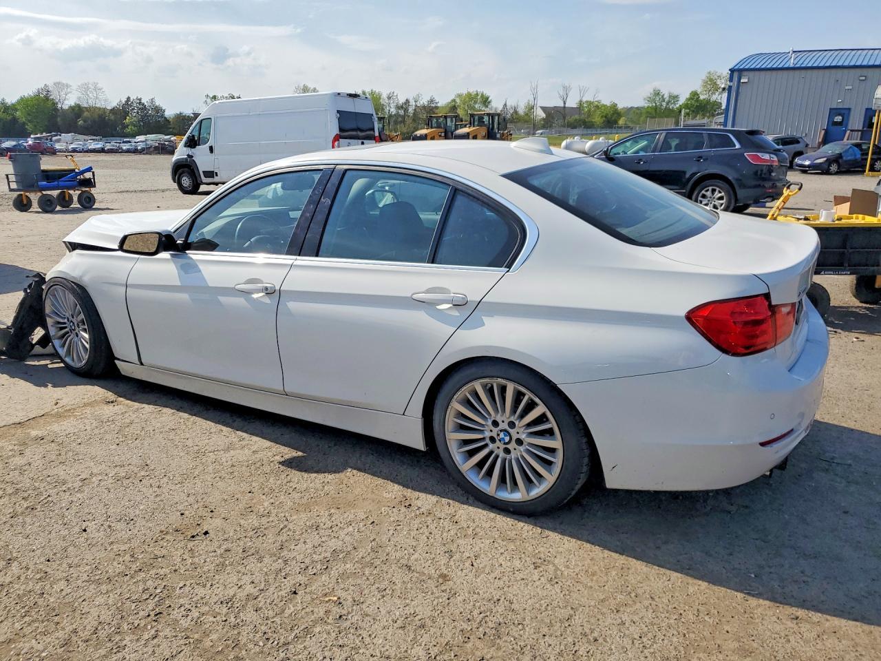 2015 BMW 328 Xi Sulev - zdjęcie 2