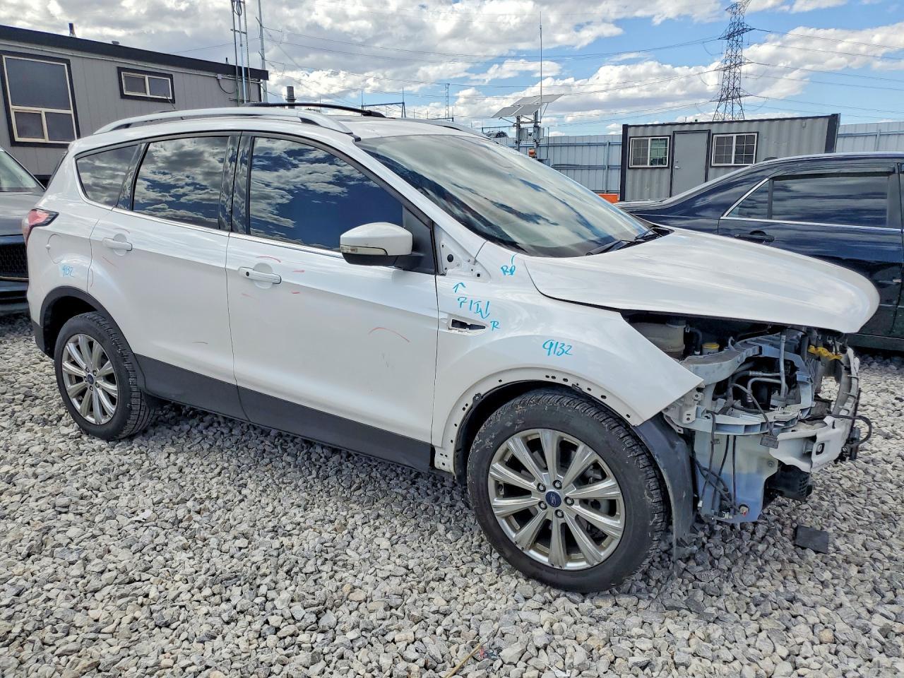 2017 Ford Escape Titanium - zdjęcie 4