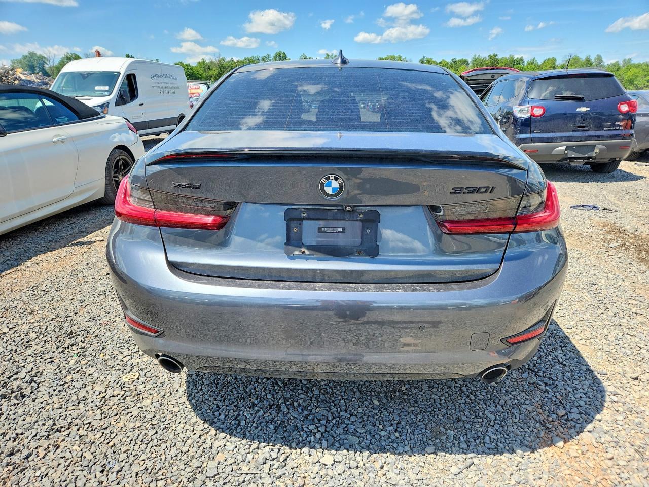 2020 BMW 330Xi - zdjęcie 6