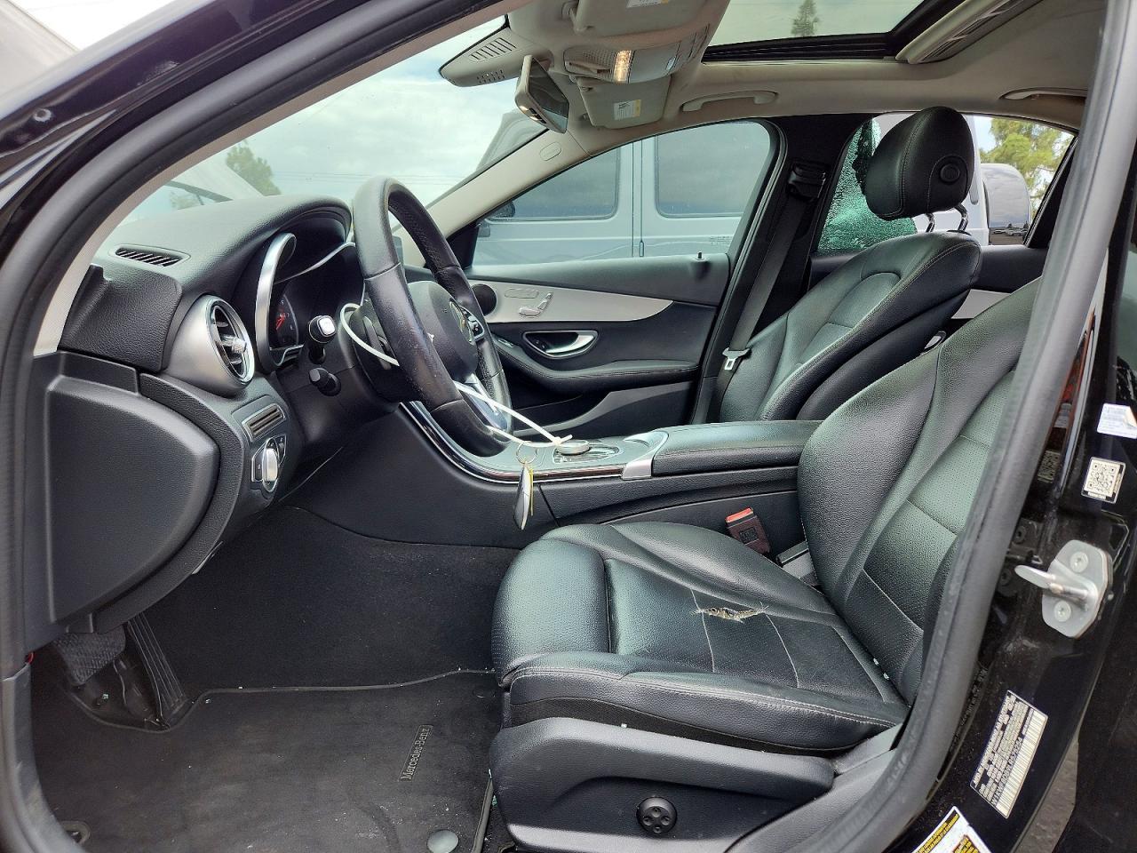 2020 Mercedes-Benz C 300 - zdjęcie 7