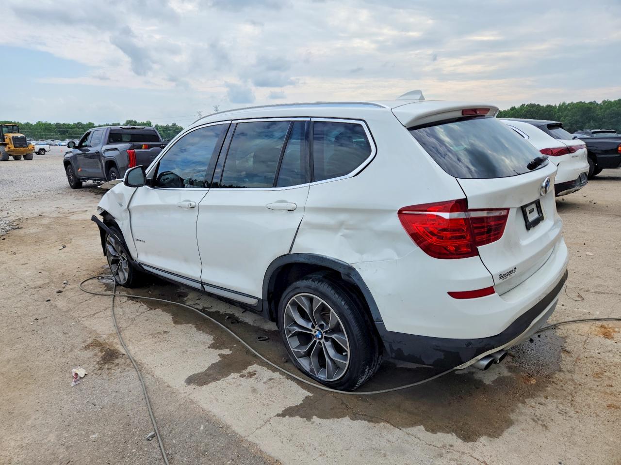 2016 BMW X3 xDrive28I - zdjęcie 2