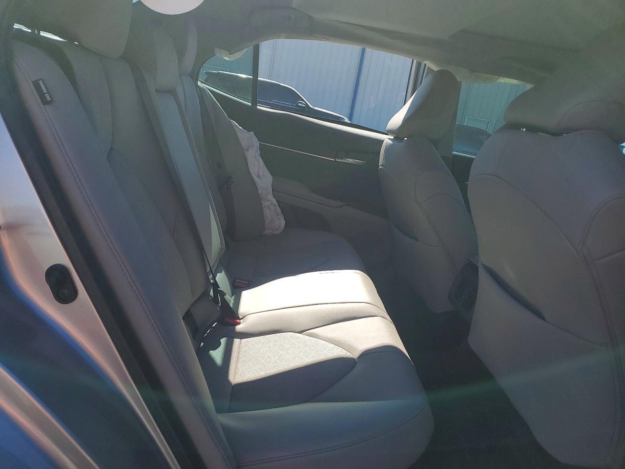 2024 Toyota Camry Xse - zdjęcie 10