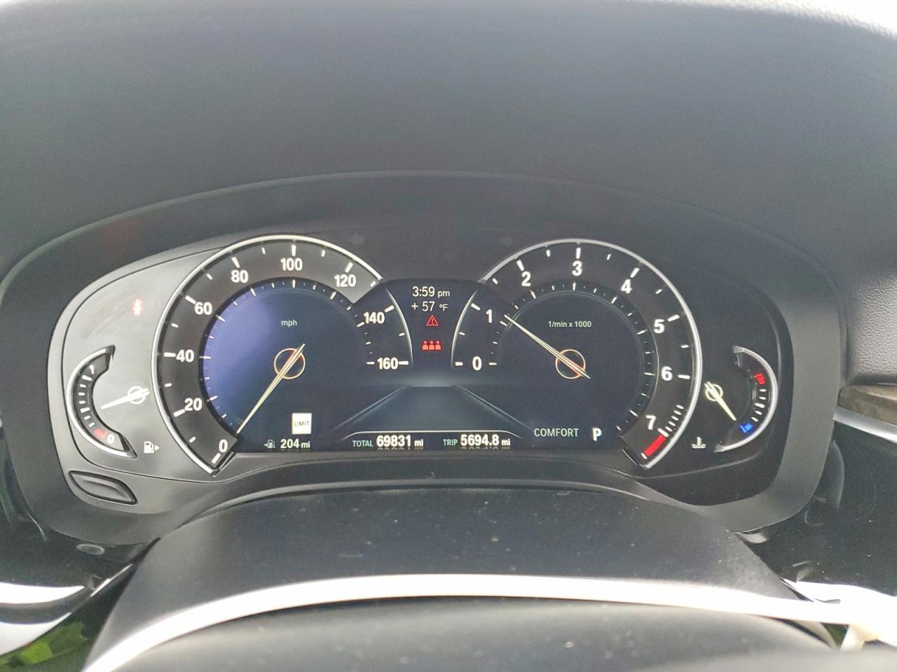 2018 BMW 530 Xi - zdjęcie 9