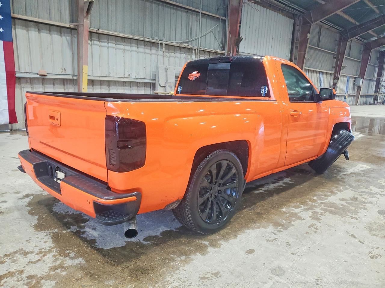 2014 Chevrolet Silverado C1500 - zdjęcie 3