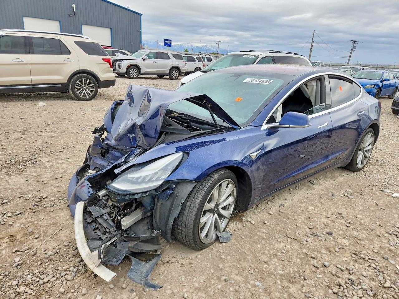 2018 Tesla Model 3 - zdjęcie główne