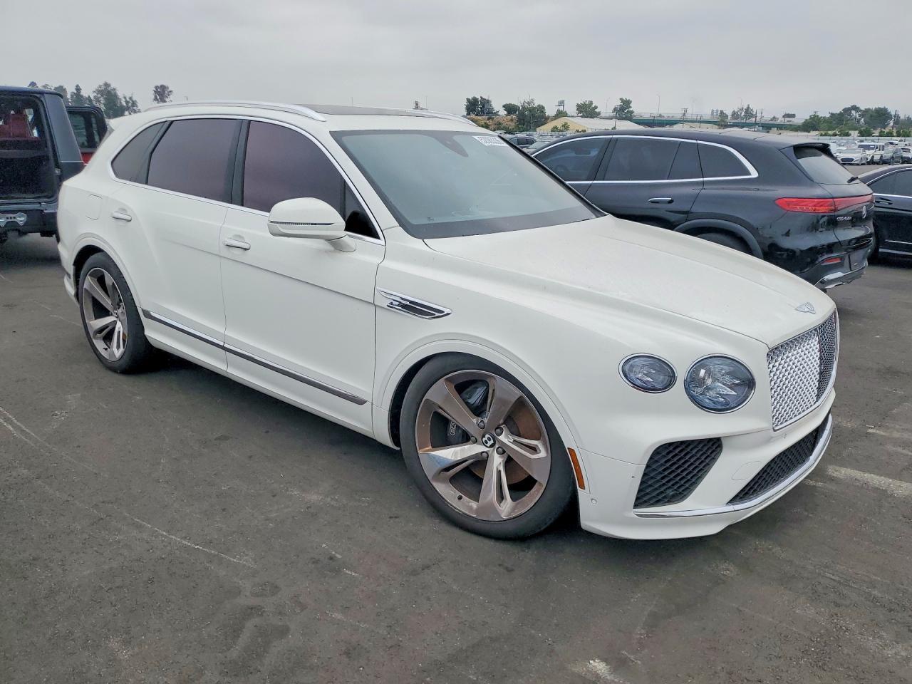2023 Bentley Bentayga - zdjęcie 4