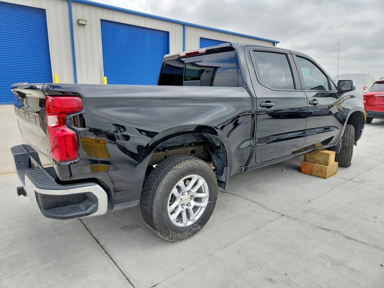 2025 Chevrolet Silverado K1500 Lt - zdjęcie 3