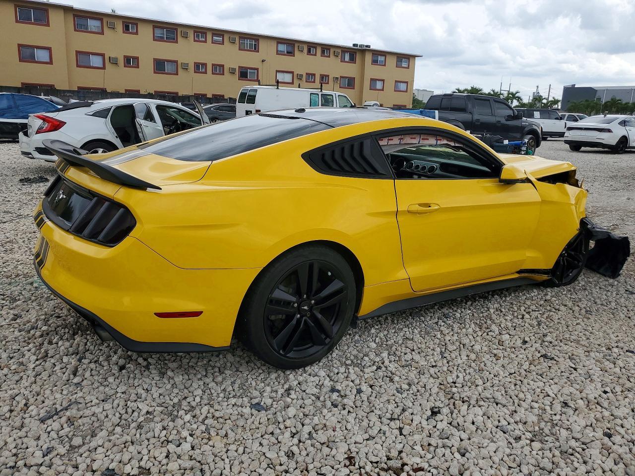 2016 Ford Mustang - zdjęcie 3