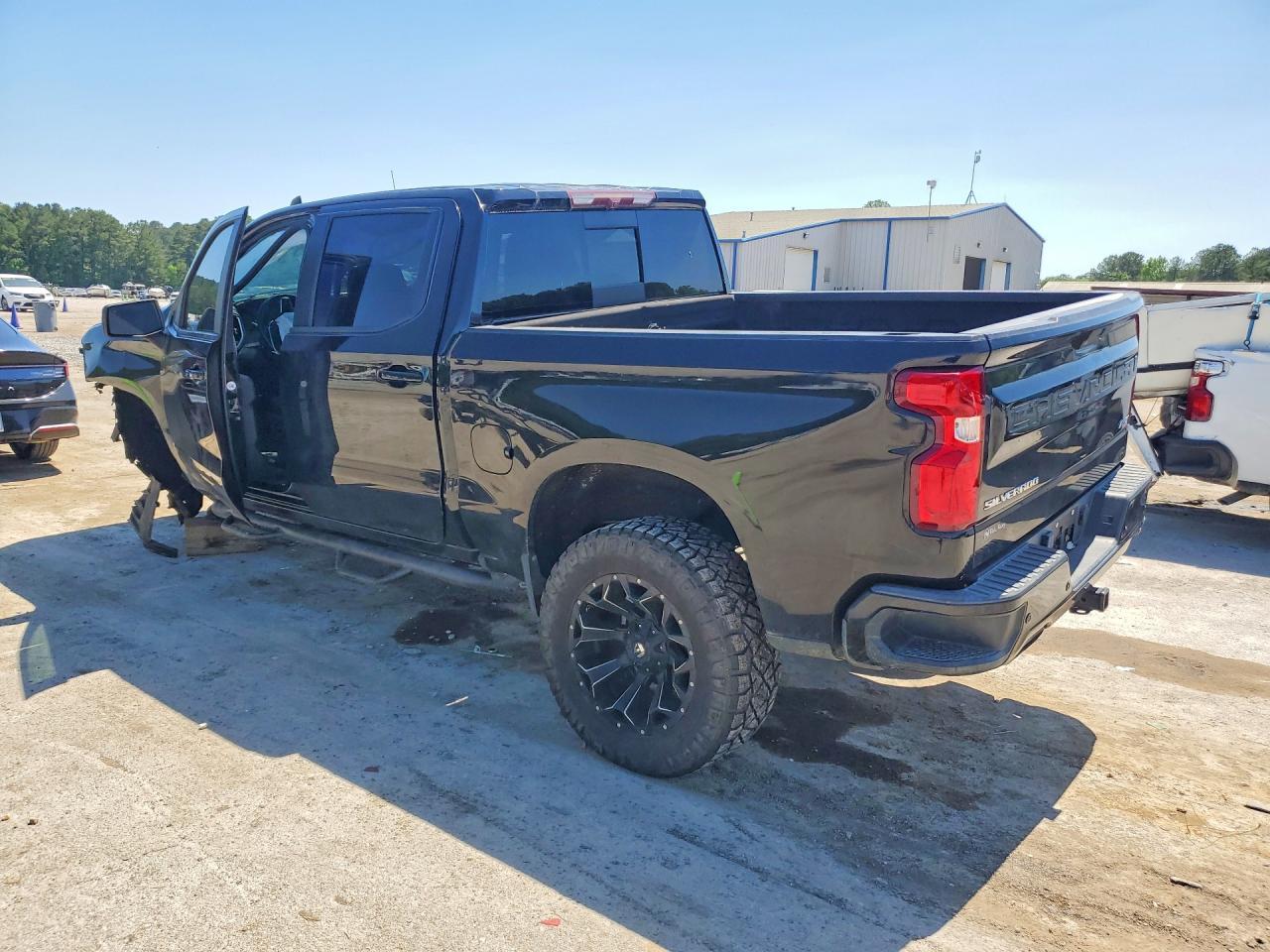 2020 Chevrolet Silverado K1500 Rst - zdjęcie 2