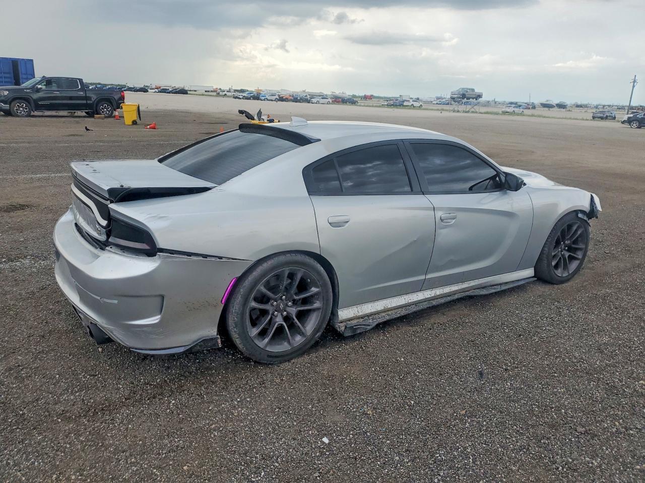 2020 Dodge Charger Scat Pack - zdjęcie 3