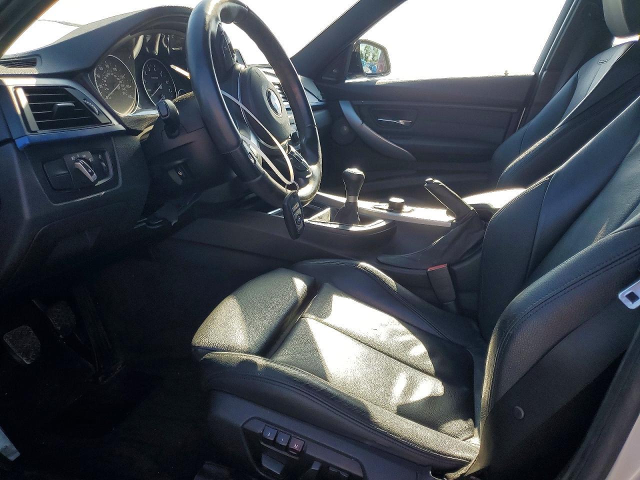 2013 BMW 335 I - zdjęcie 7