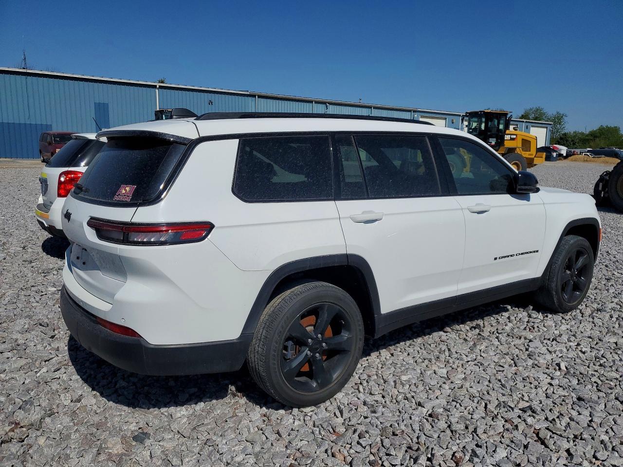 2023 Jeep Grand Cherokee L Laredo - zdjęcie 3