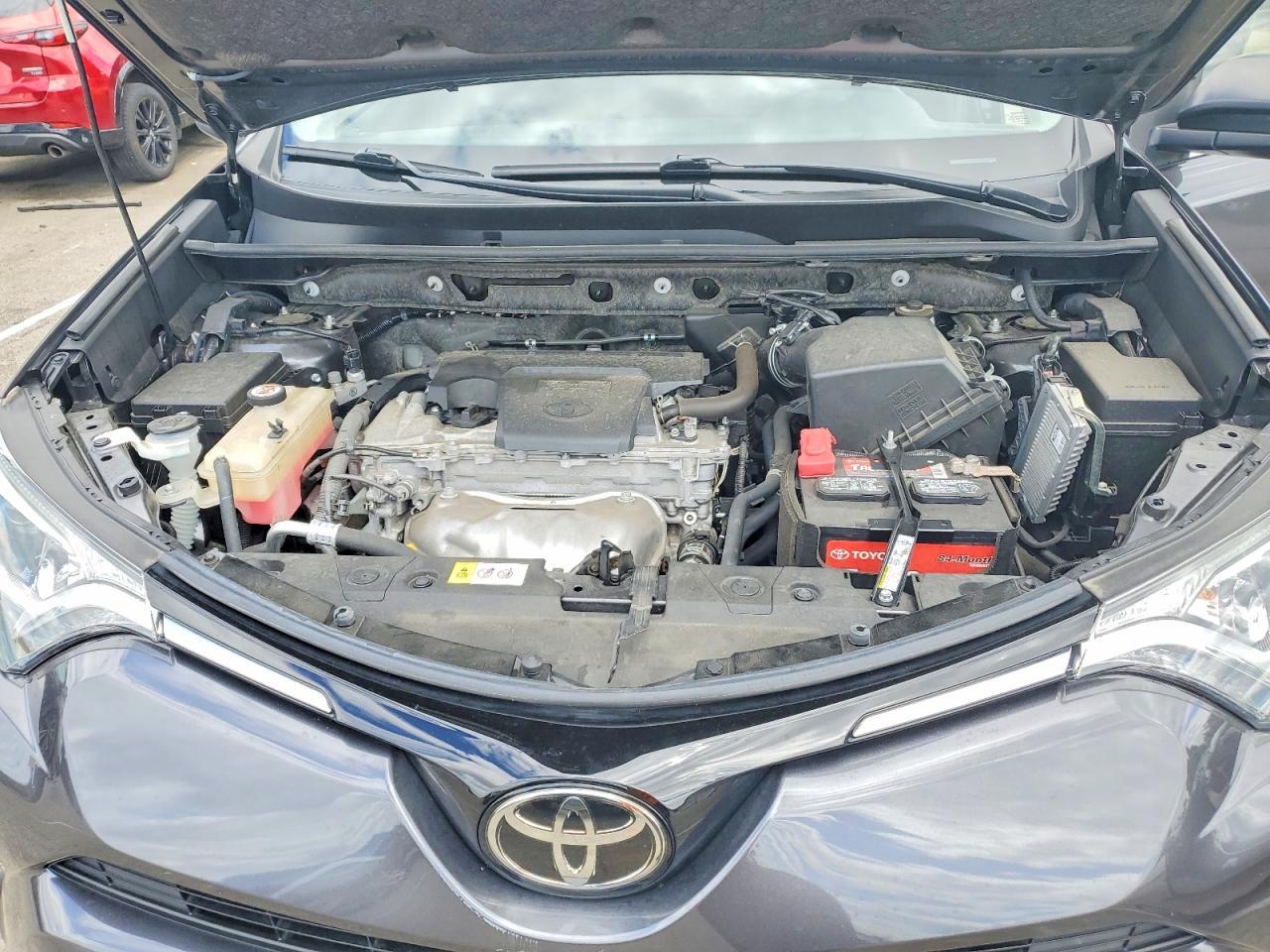 2018 Toyota Rav4 Le - zdjęcie 12