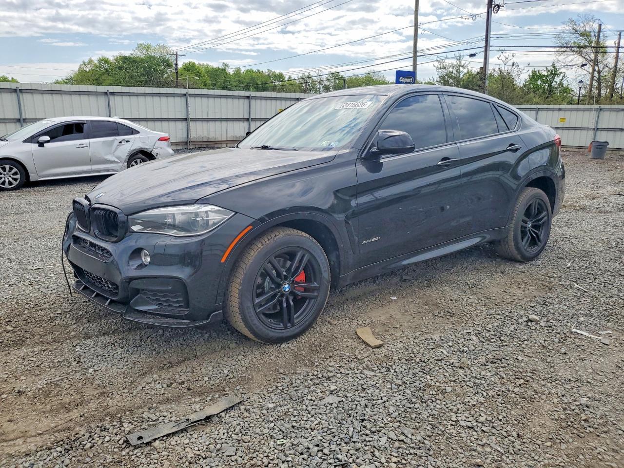 2015 BMW X6 xDrive50I - zdjęcie główne
