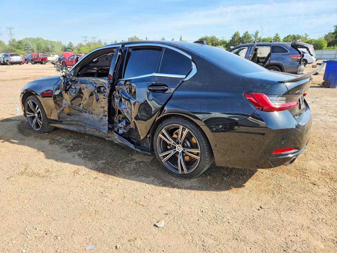 2024 BMW Seria 3 330i - zdjęcie 2
