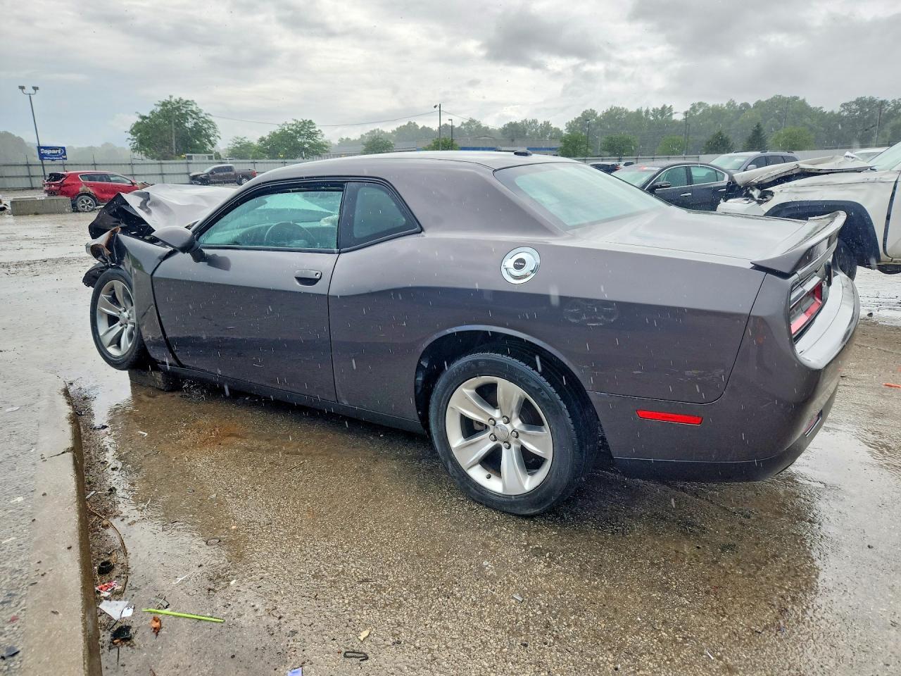 2021 Dodge Challenger Sxt - zdjęcie 2
