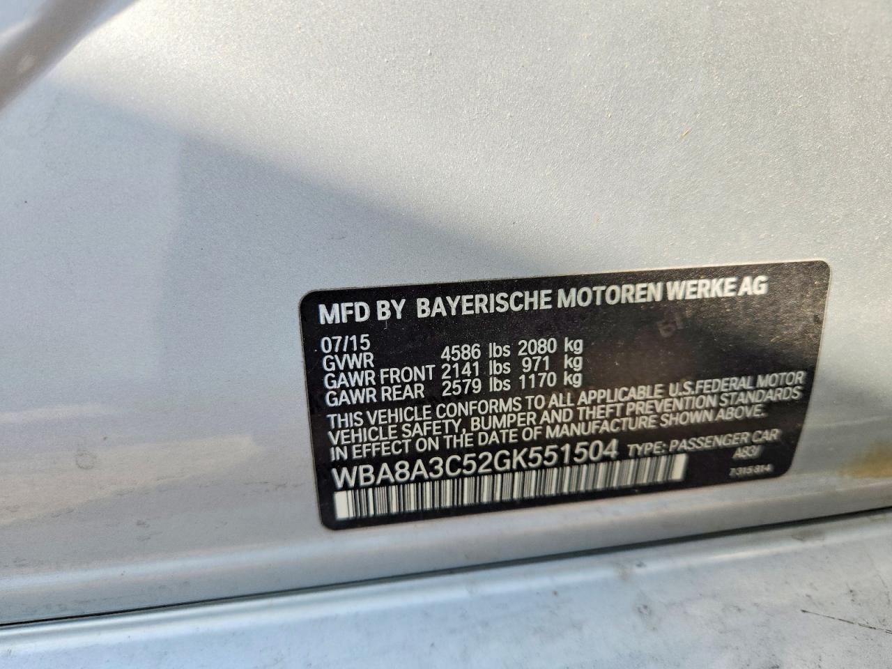 2016 BMW 320 Xi - zdjęcie 12