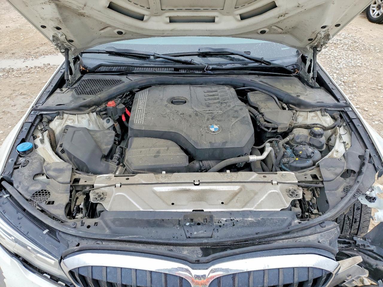 2020 BMW 330I - zdjęcie 12