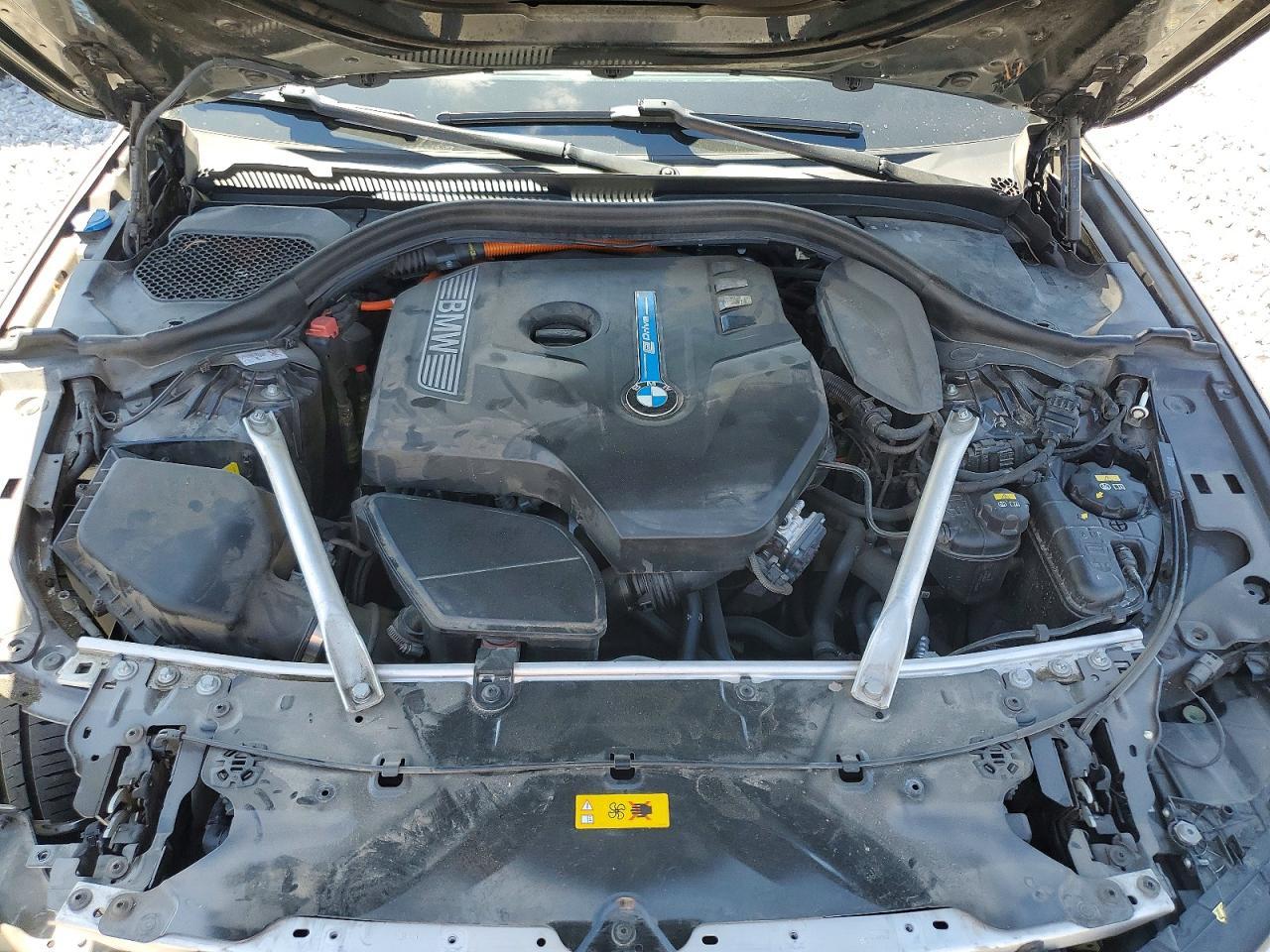 2018 BMW 530E - zdjęcie 11