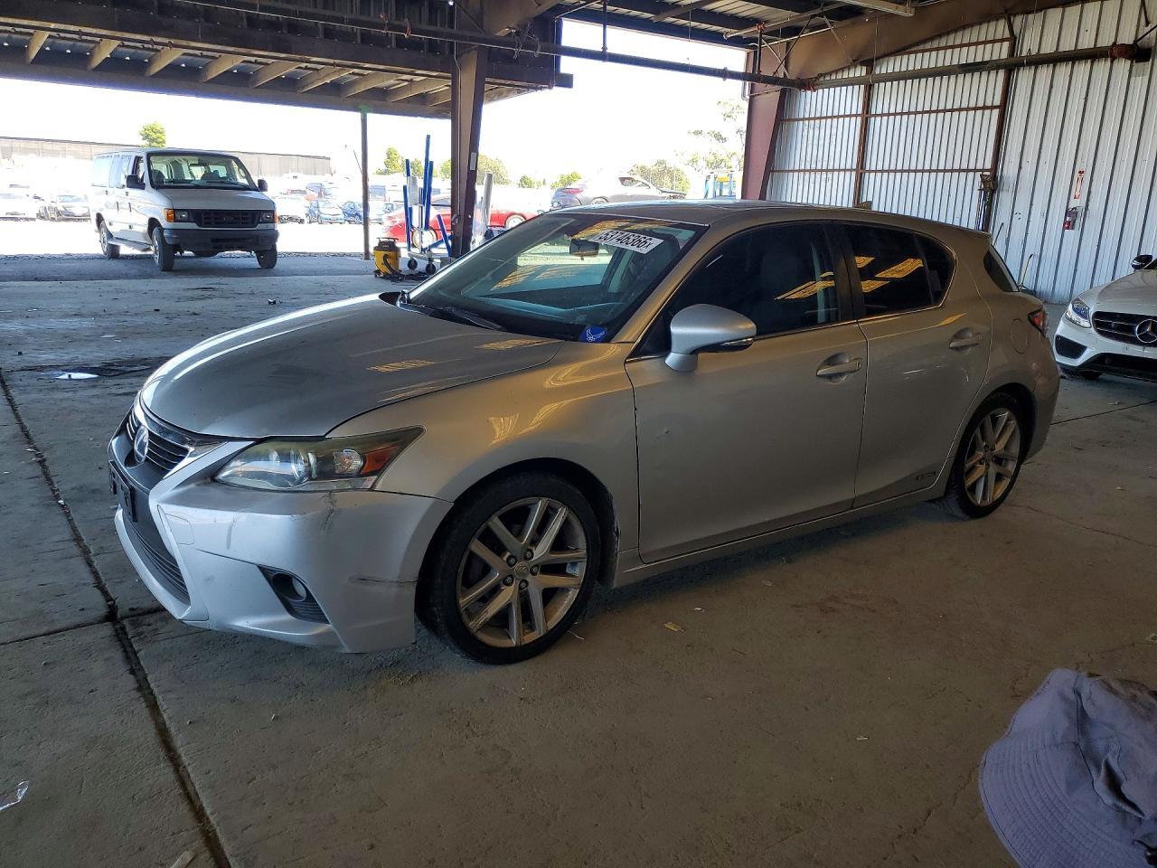 2015 Lexus Ct 200 - zdjęcie główne