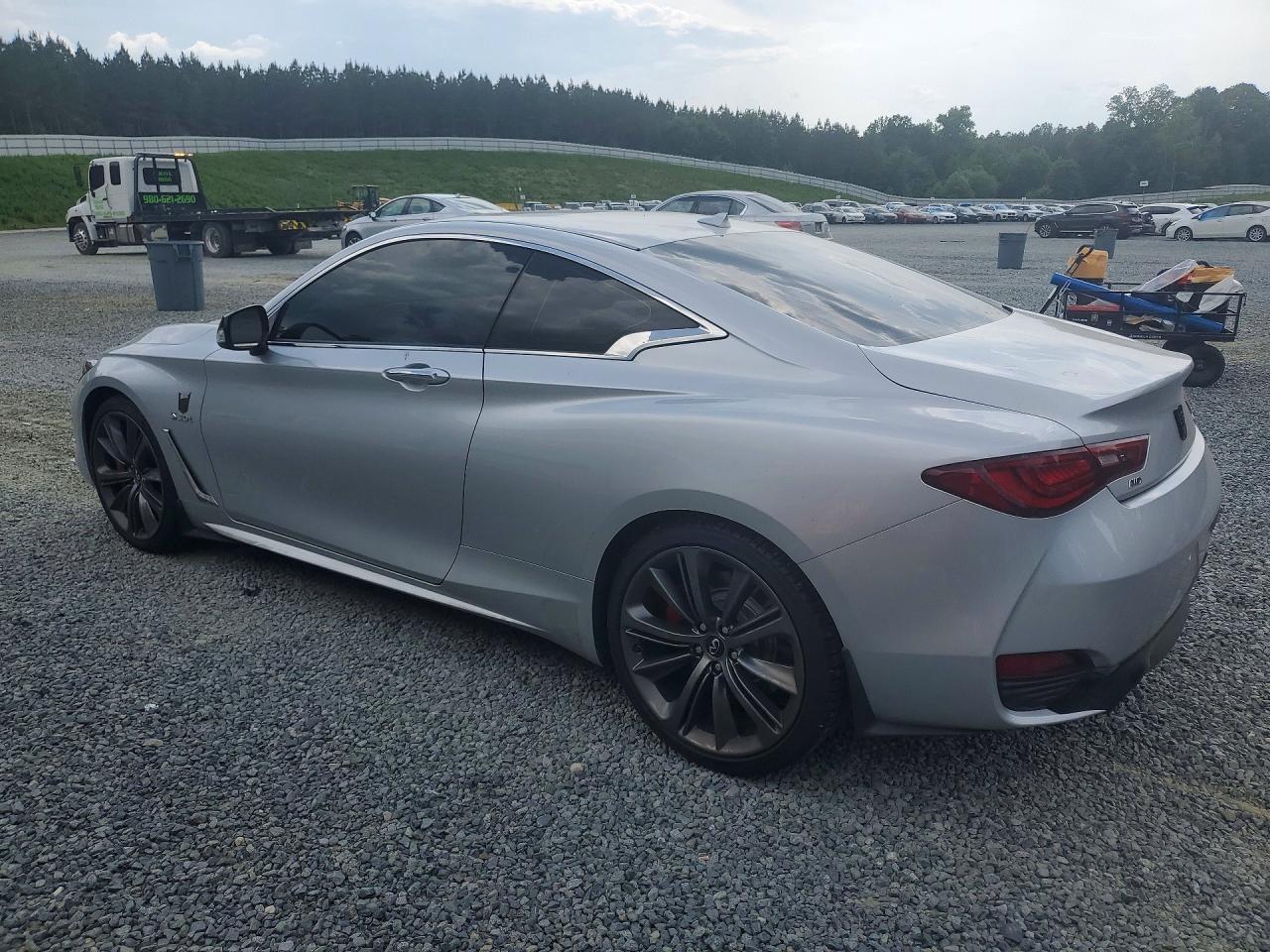 2019 Infiniti Q60 Red Sport 400 - zdjęcie 2