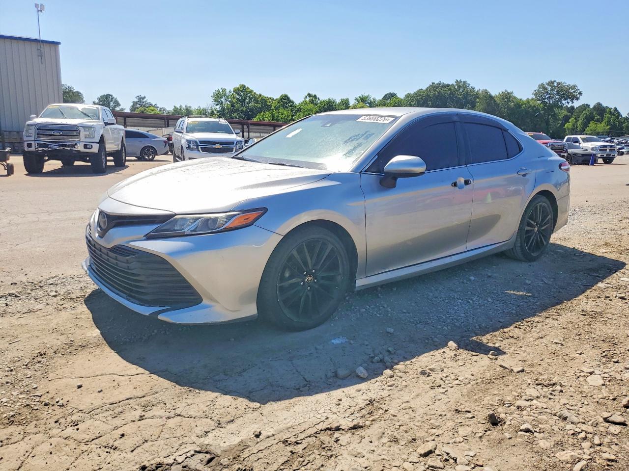2018 Toyota Camry L - zdjęcie główne
