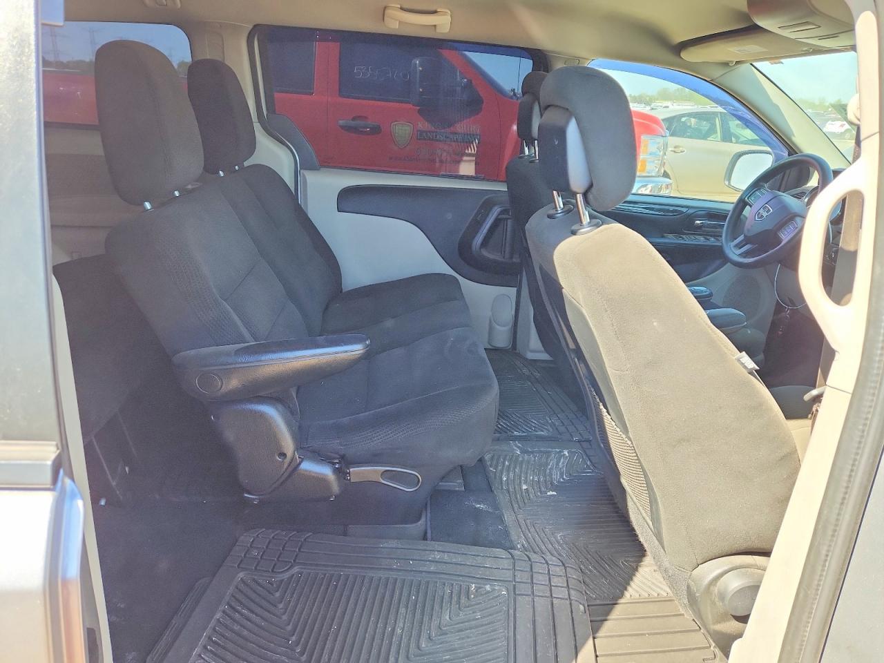 2017 Dodge Grand Caravan Se - zdjęcie 11
